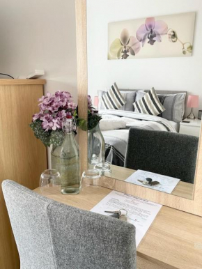 Bridgewater House - Private Room & Bathroom Near Etihad and CoOp Arena